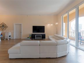 3001 NE 185th St 710, Aventura FL 33180
