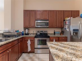 3001 NE 185th St 710, Aventura FL 33180