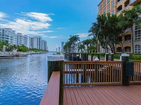 3001 NE 185th St 710, Aventura FL 33180