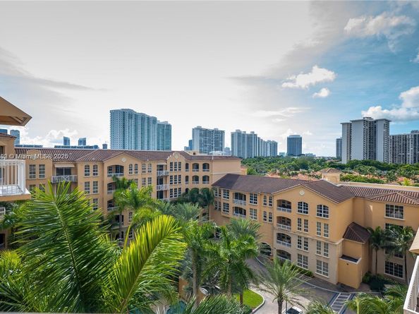 3001 NE 185th St 710, Aventura FL 33180