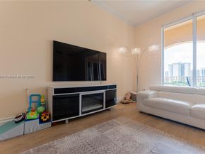 3001 NE 185th St 710, Aventura FL 33180
