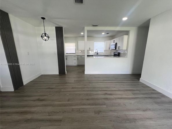 18011 NW 23rd Ave, Miami Gardens FL 33056
