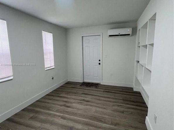 18011 NW 23rd Ave, Miami Gardens FL 33056