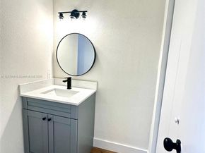 6285 NW 23rd St, Margate FL 33063