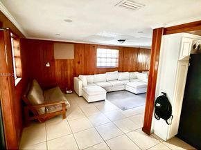 830 SE 7th Pl, Hialeah FL 33010