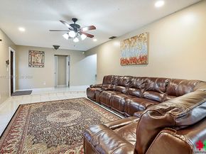 2210 NW 91st Ter, Pembroke Pines FL 33024