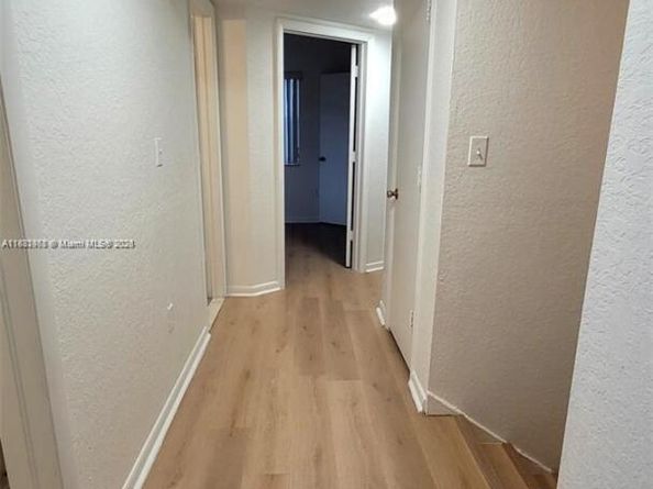 8453 NW 4th Ct 8453, Miami FL 33150