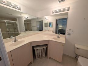 4723 E Lucerne Lakes Blvd E 634, Green Acres FL 33467