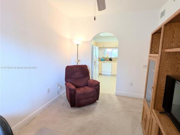 4723 E Lucerne Lakes Blvd E 634, Green Acres FL 33467
