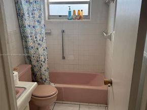 735 Ridge Rd 1, Lantana FL 33462