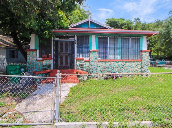 105 NW 58th St, Miami FL 33127