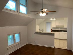 605 S J St, Lake Worth FL 33460
