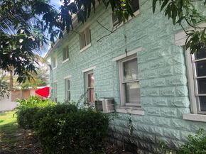 605 S J St, Lake Worth FL 33460