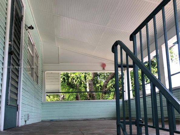 605 S J St, Lake Worth FL 33460