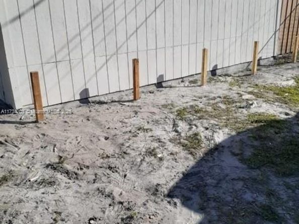 605 S J St, Lake Worth FL 33460