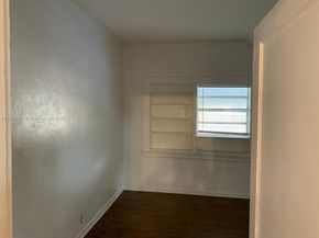 605 S J St, Lake Worth FL 33460