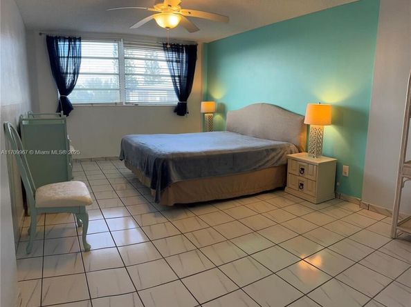 16400 NE 17th Ave 707, North Miami Beach FL 33162