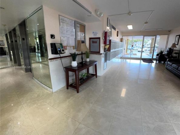 16400 NE 17th Ave 707, North Miami Beach FL 33162