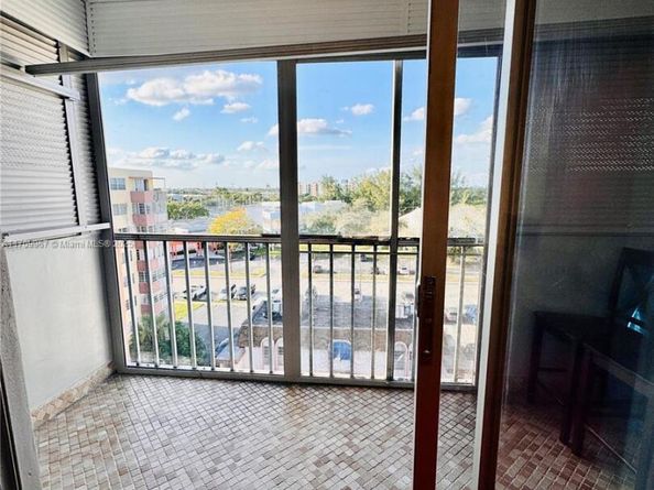 16400 NE 17th Ave 707, North Miami Beach FL 33162