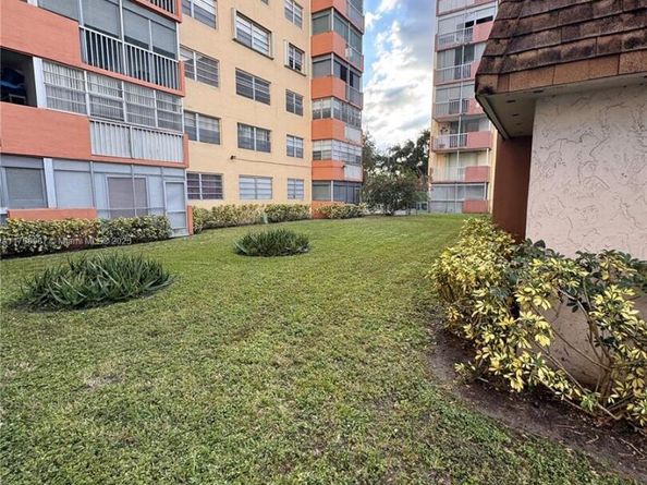 16400 NE 17th Ave 707, North Miami Beach FL 33162