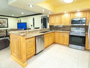 17352 NW 61st Ct S, Hialeah FL 33015