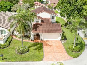 17352 NW 61st Ct S, Hialeah FL 33015