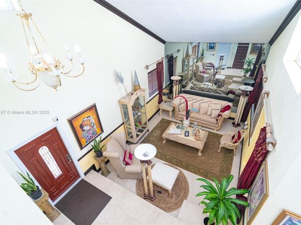 17352 NW 61st Ct S, Hialeah FL 33015