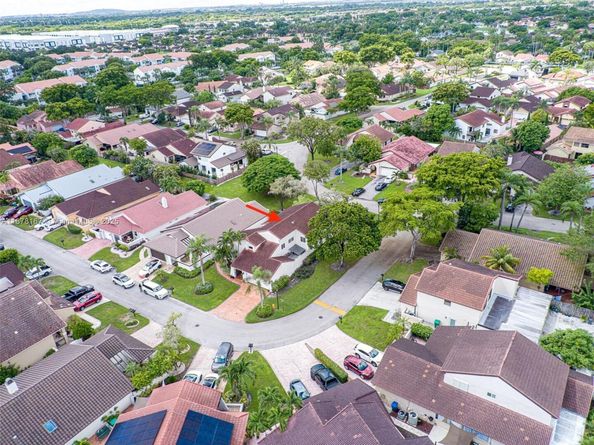 17352 NW 61st Ct S, Hialeah FL 33015