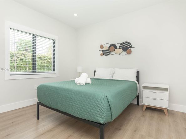 2360 SW 12th St, Miami FL 33135