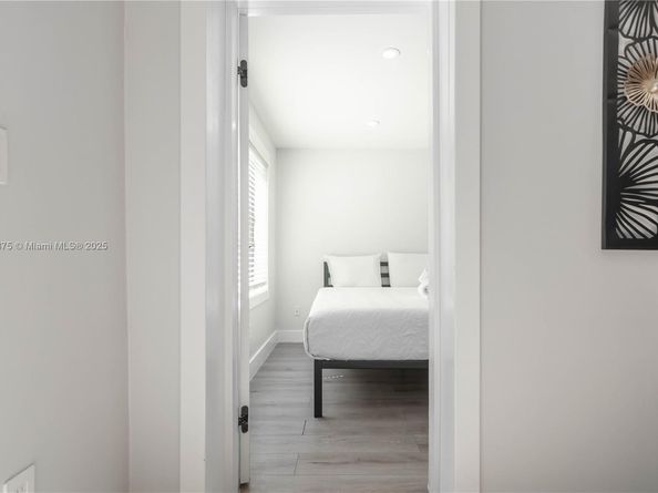 2360 SW 12th St, Miami FL 33135