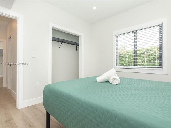 2360 SW 12th St, Miami FL 33135