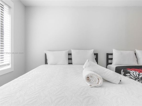 2360 SW 12th St, Miami FL 33135