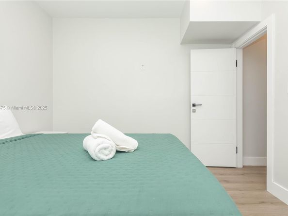 2360 SW 12th St, Miami FL 33135