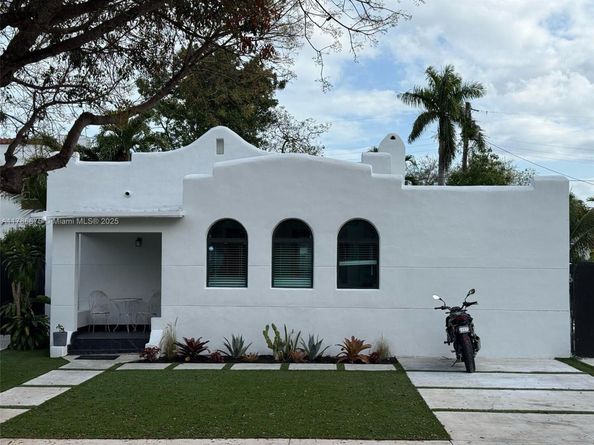 2360 SW 12th St, Miami FL 33135