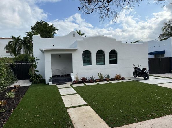 2360 SW 12th St, Miami FL 33135