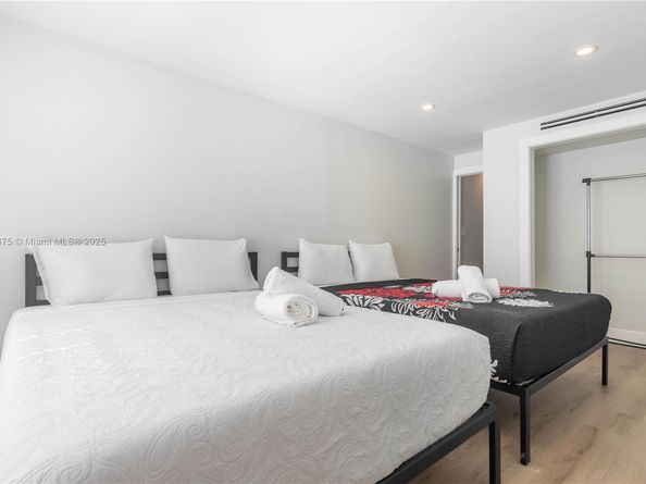 2360 SW 12th St, Miami FL 33135