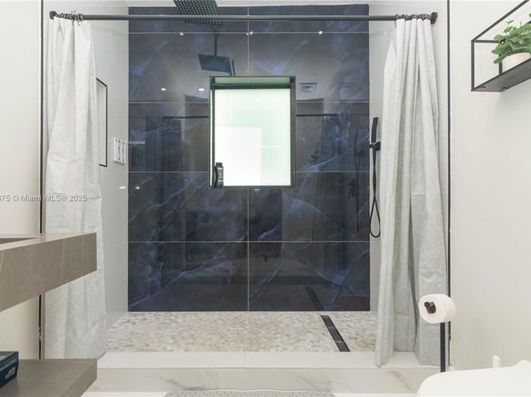 2360 SW 12th St, Miami FL 33135