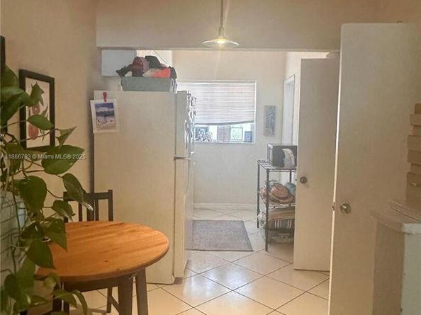 330 74th St 16, Miami Beach FL 33141