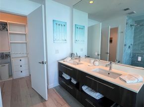 480 NE 31st St 4206, Miami FL 33137