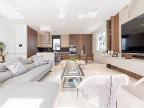 7451 NW 103rd Ct, Doral FL 33178