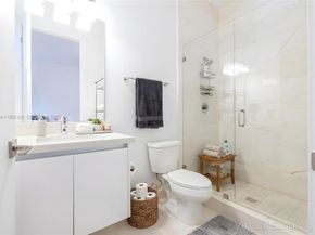 7451 NW 103rd Ct, Doral FL 33178