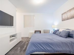 7451 NW 103rd Ct, Doral FL 33178