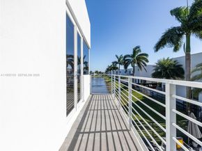 7451 NW 103rd Ct, Doral FL 33178