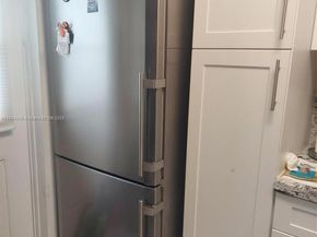 2300 Park Ln 211, Hollywood FL 33021