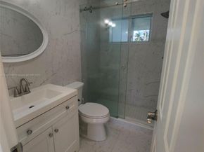 2300 Park Ln 211, Hollywood FL 33021