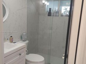2300 Park Ln 211, Hollywood FL 33021