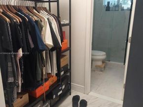 2300 Park Ln 211, Hollywood FL 33021