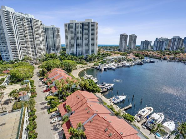 3610 Yacht Club Dr PH07, Aventura FL 33180