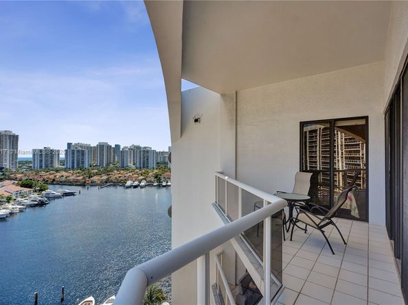 3610 Yacht Club Dr PH07, Aventura FL 33180