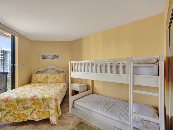 3610 Yacht Club Dr PH07, Aventura FL 33180